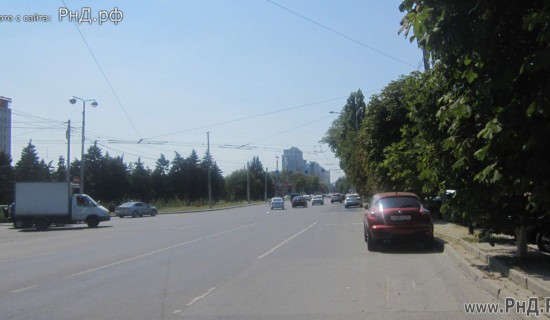 Часть площади, по которой проходит улица Текучева